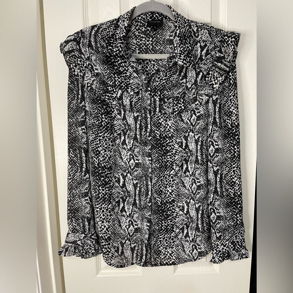 Who What Wear Snakeskin print Button Down Blouse Ruffle Sheer size Medium